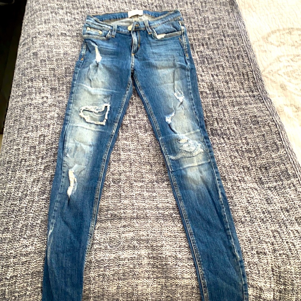 Skinny jeans
